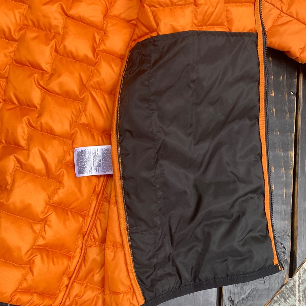 Mountain Hardware Orange Ultralight Down Jacket - image 7